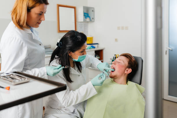 Best Emergency Dentist for Knocked-Out Tooth in Allison, IA